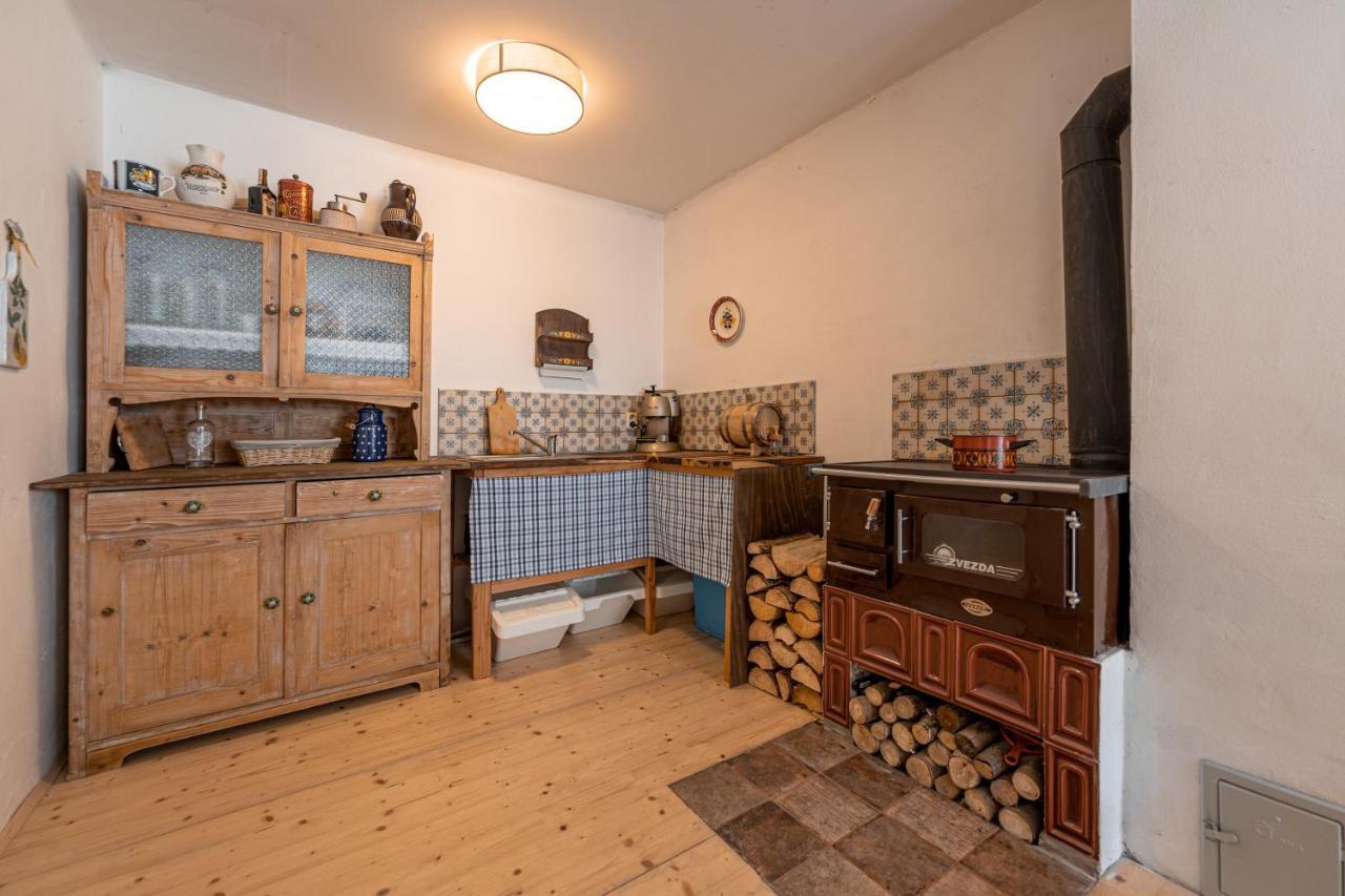 Prizemi Vesnicke Usedlosti - Cozy Village Homestead Vidov Exteriör bild